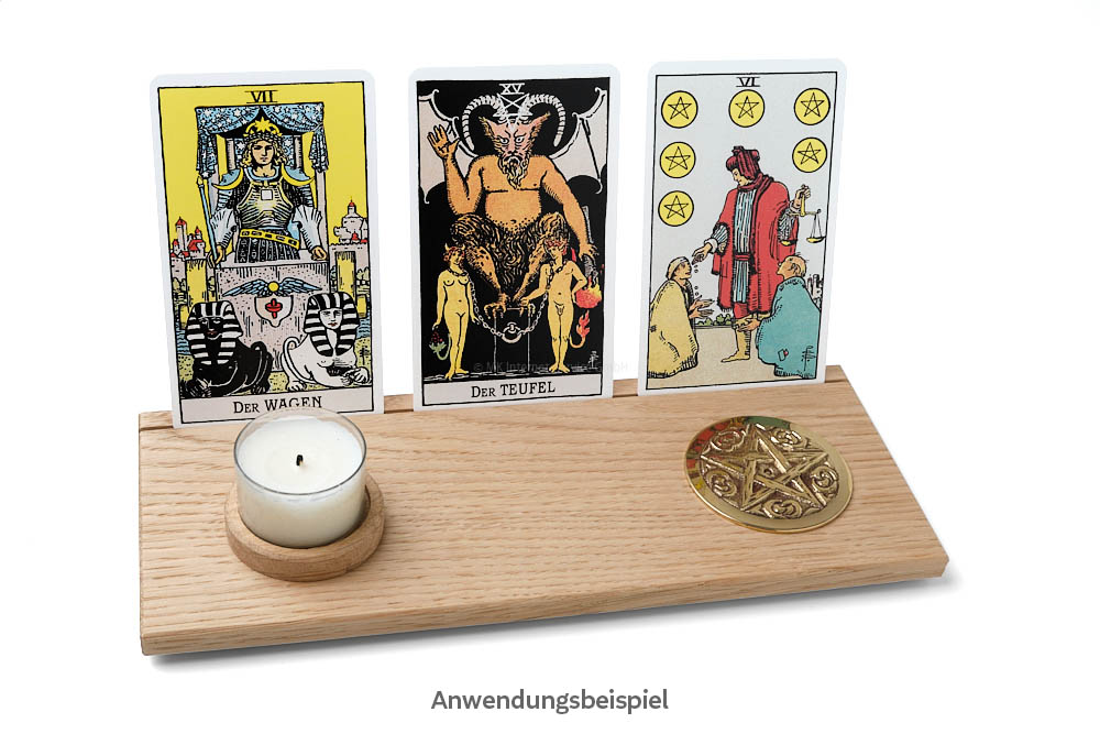 Tarotkartenhalter aus Eiche mit Symbolmünze Pentagramm und Teelichthalter (L)