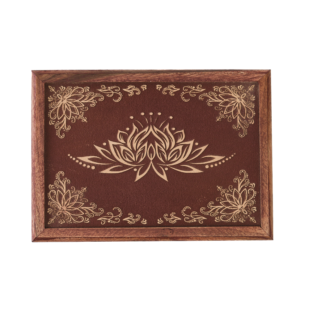 Tarotbox mit graviertem Lotus