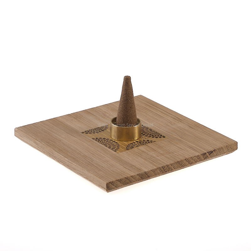 Quadratischer Halter für Räucherstäbchen und Räucherkegel "KIKU" aus Eichenholz mit Messinghalter