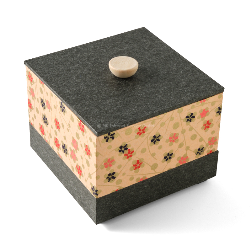 Chiyogami-Box "Pflaumenblüten auf Apricot"  - Aufbewahrungsbox, Schmuckbox, Geschenkbox