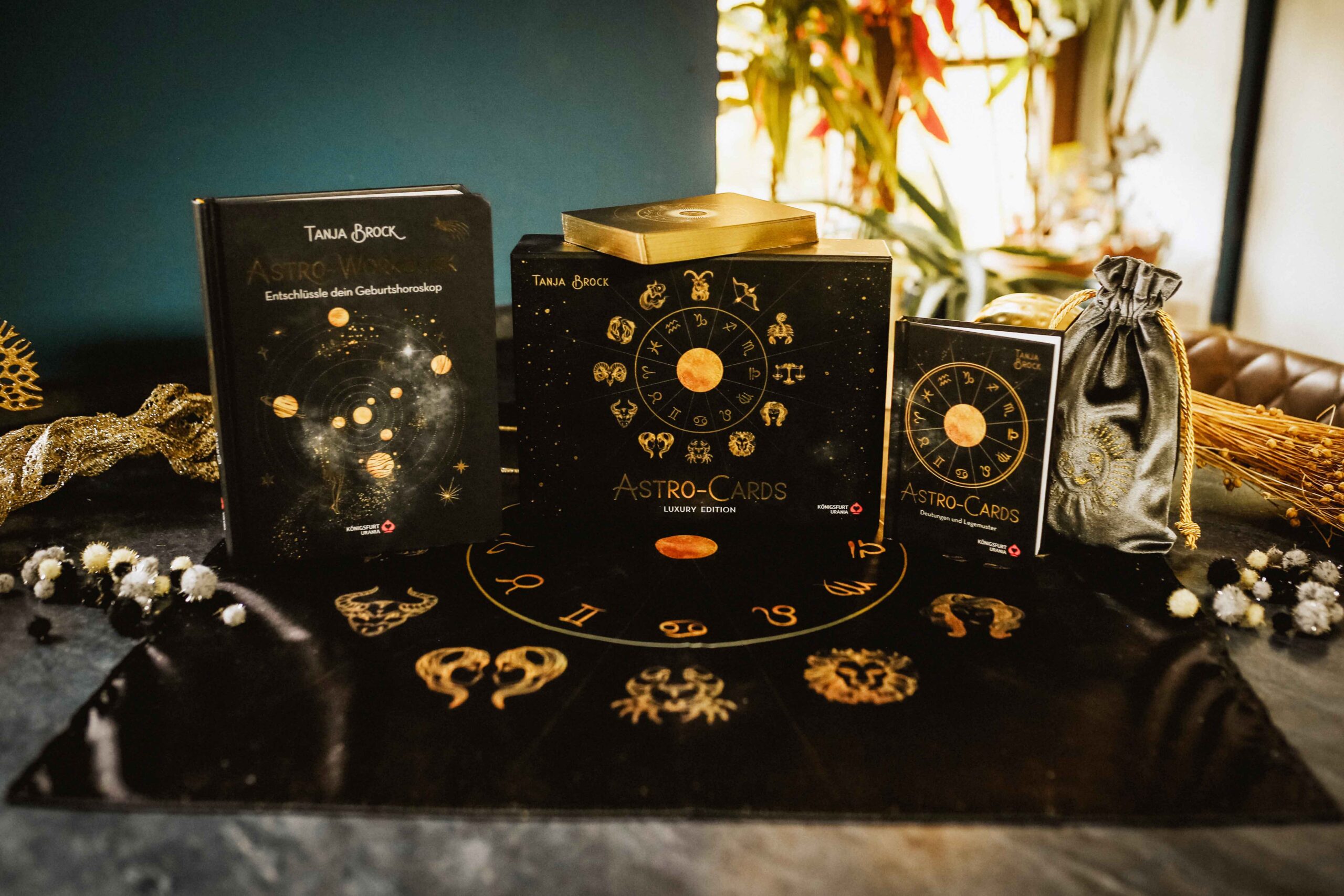 Astro Cards Luxury Edition