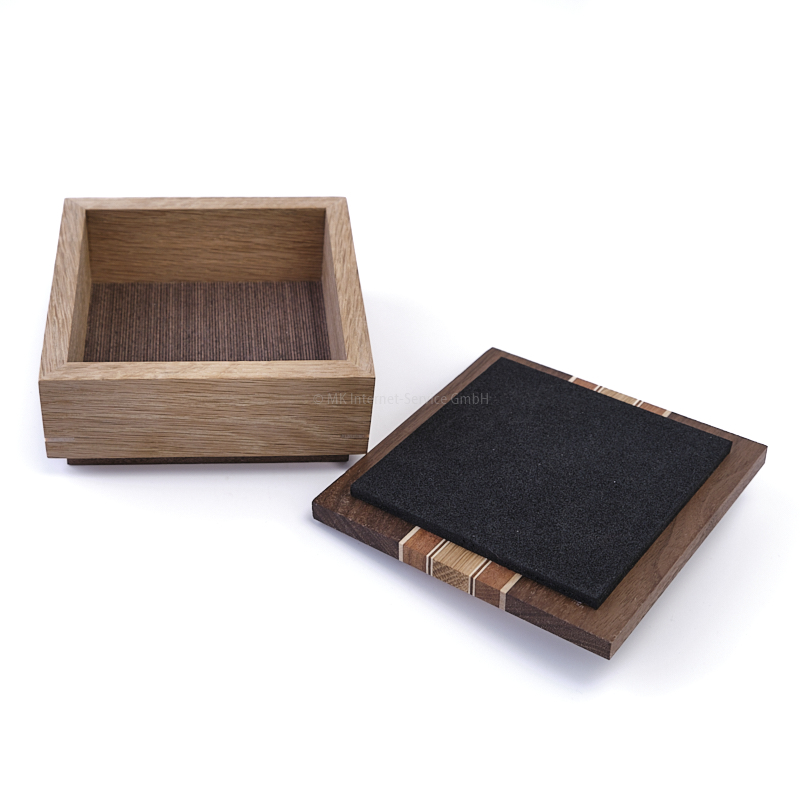 Holzbox mit Sockel und Yosegi-Deckel