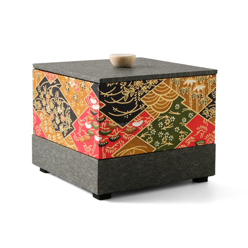 Chiyogami-Box "Japanische Landschaft auf rot"  - Aufbewahrungsbox, Schmuckbox, Geschenkbox