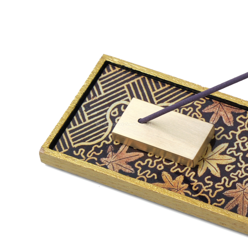 Räucherstäbchenhalter "Eiche schwarz/gold" mit Ahornmuster und Messinghalter