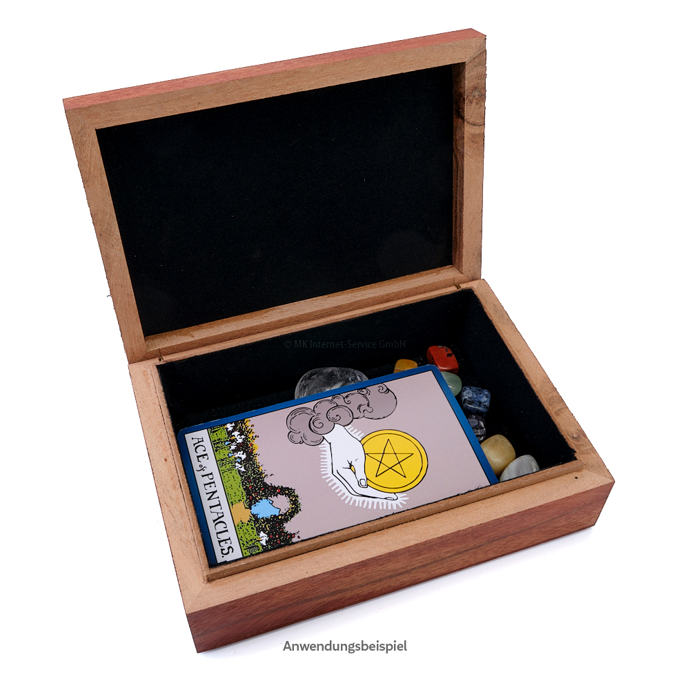Tarotbox mit graviertem OM-Symbol